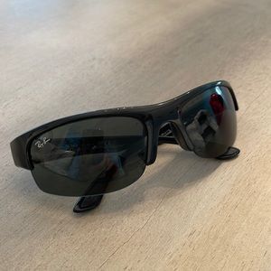 Unisex RayBan sunglasses in black